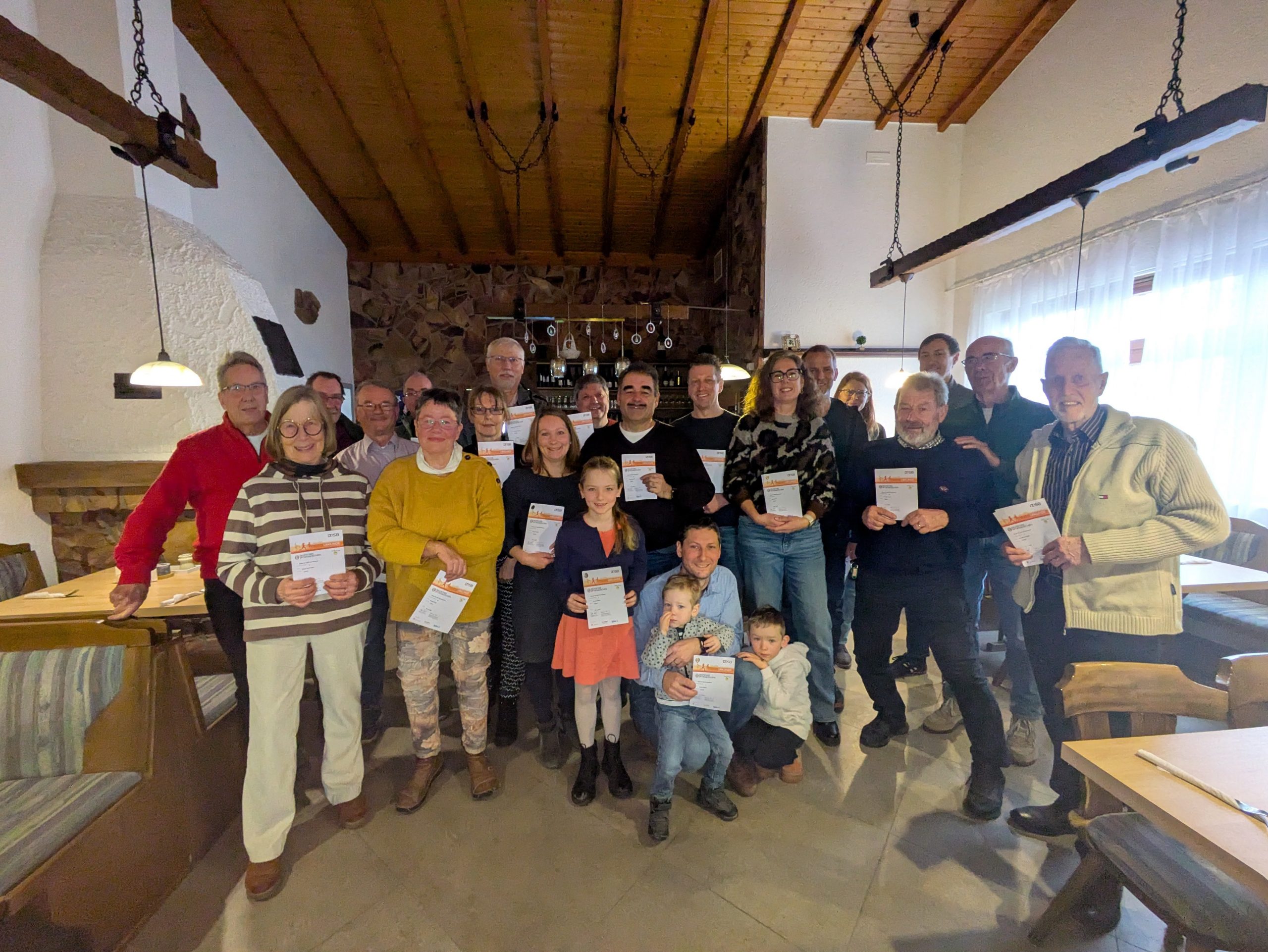 Sportabzeichenverleihung 2026 mit Hans Fruth (ganz rechts)