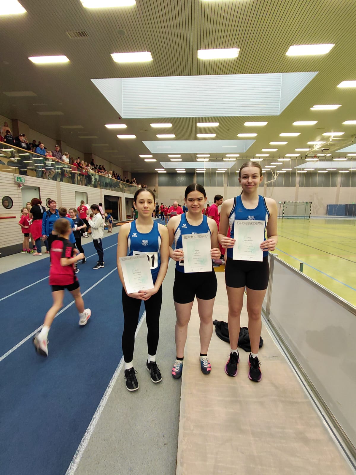 Siegerinnen des TV KLeinniedesheim bei den Bezirksmeisterschaften